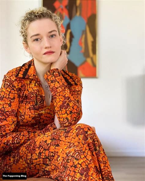 julia garner nude|Julia Garner Nude & Sexy Collection (60 Photos + Videos).